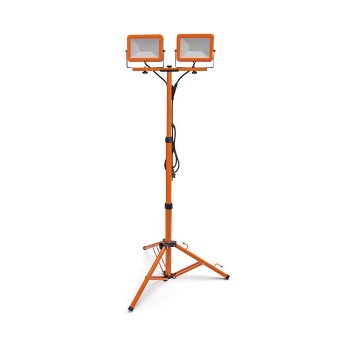 Projecteur LED FT-60 sur trépied : 2x30W / 3m. H07RN-F / IP65 Projecteur LED FT-60 sur trépied : 2x30W / 3m. H07RN-F / IP65